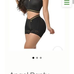 From elegant figure Dallas. Size M color black barely used